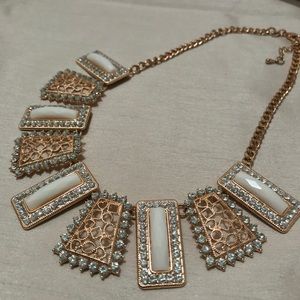 Stunning Fashion Necklace / stones, silver & gold